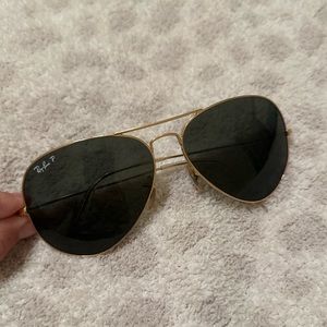 Ray•Ban Polarized Aviator sunglasses (classic)